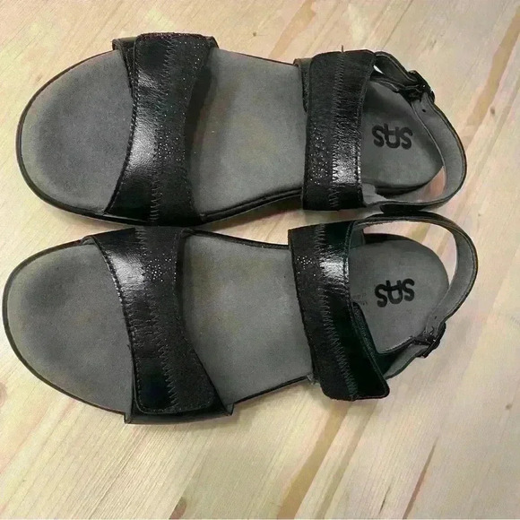 SAS Nudu Women’s size 9WW Black/Gray Leather Cushioned Adjustable Sandals EUC - Picture 3 of 10